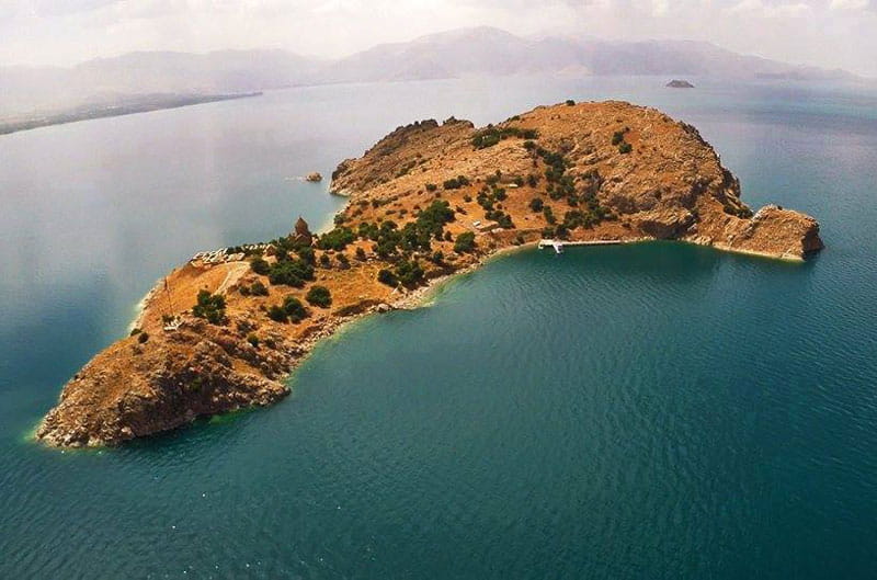 تصویر هوایی جزیره آکدامار