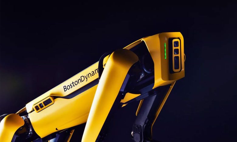 مدل جدید سگ رباتیک بوستون داینامیکس با دوربین‌های به‌روزشده و قابلیت دید رنگی معرفی شد