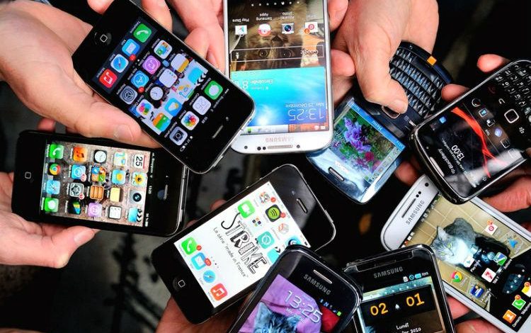 بیش از ۱۴۱ میلیون خط تلفن همراه فعال در دست ایرانی‌ها