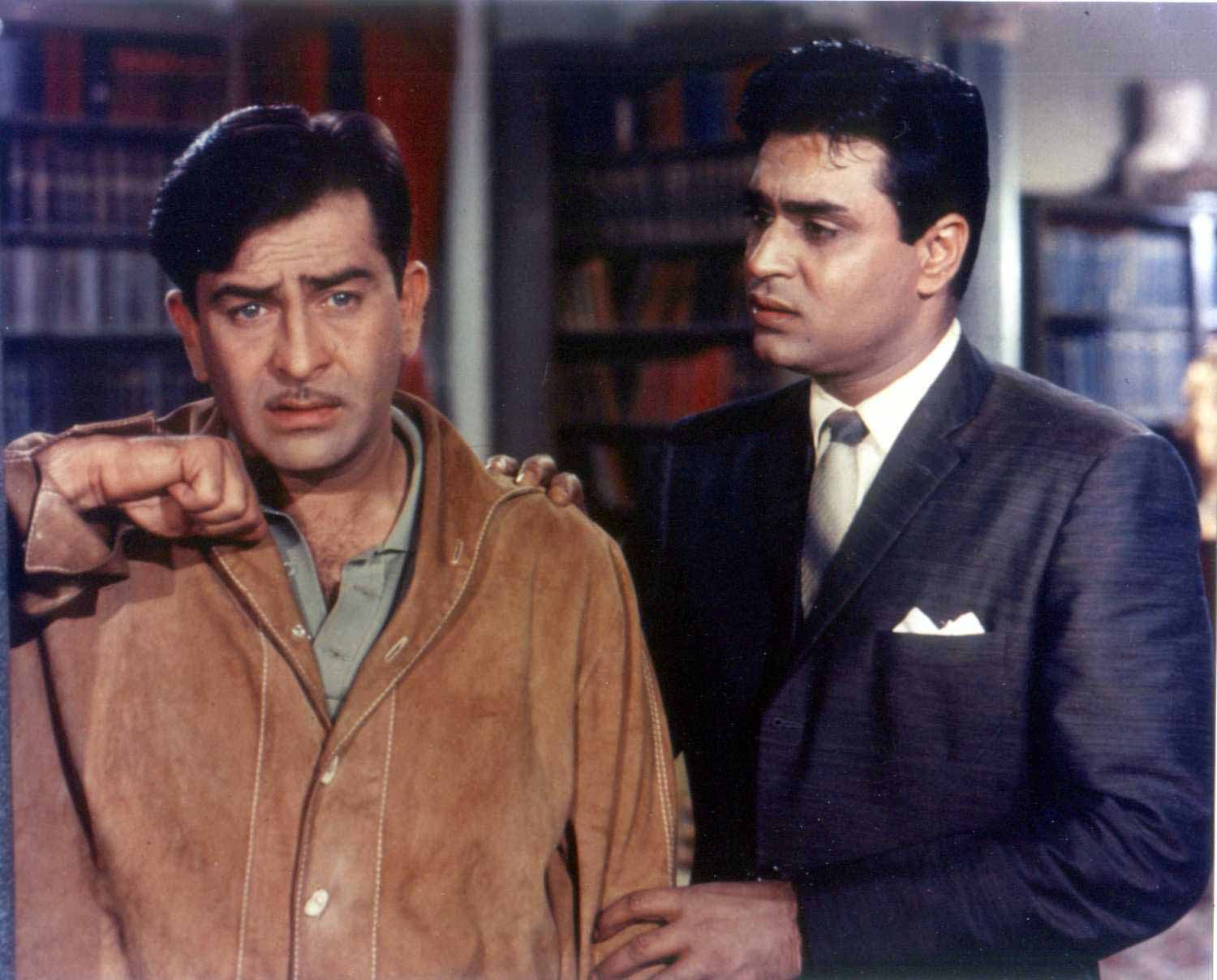 راج کاپور و راجیندرا کومار در نقش سوندر و گوپال در فیلم سنگام