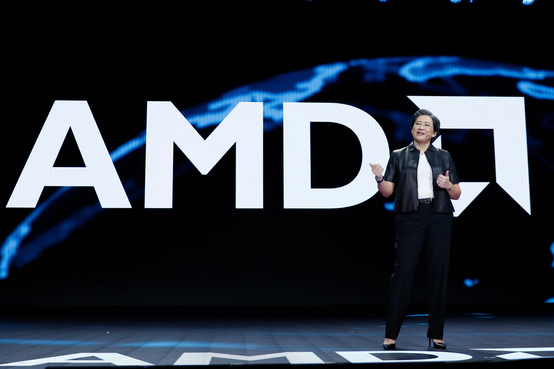 همزمان با ضرر نیم میلیارد دلاری اینتل، AMD از رشد ۷۰ درصدی درآمد در فصل دوم ۲۰۲۲ خبر می‌دهد