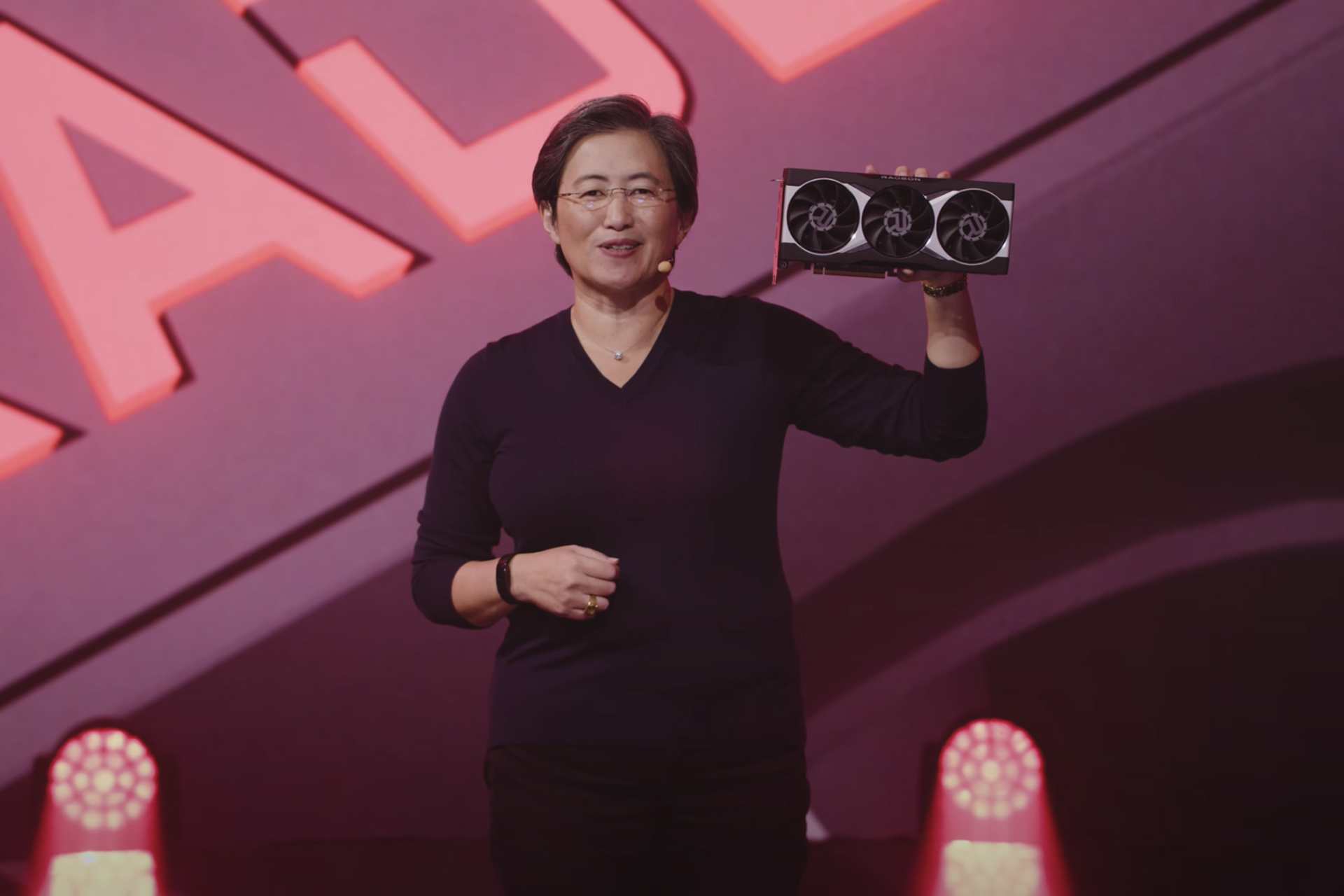 AMD در آستانه رویداد جدید انویدیا، تاریخ رونمایی معماری گرافیکی RDNA 3 را اعلام کرد