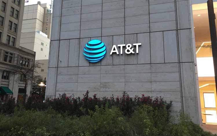 AT&T متهم به افشای عمدی اطلاعات