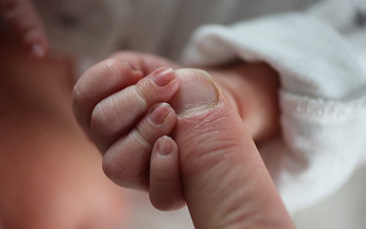 دانشمندان موثرترین روش برای آرام کردن نوزادان گریان را پیدا کردند