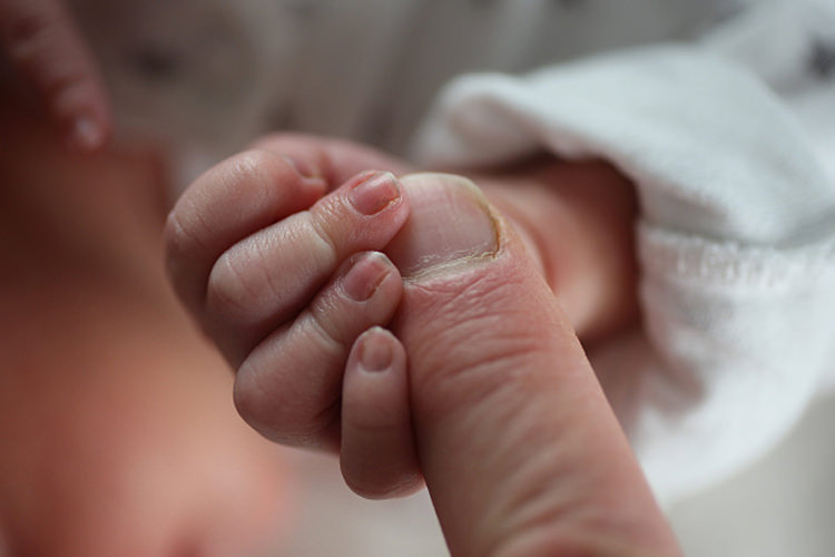 دانشمندان موثرترین روش برای آرام کردن نوزادان گریان را پیدا کردند