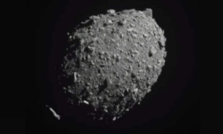 ناسا فضاپیمای دارت را به سیارک دیمورفوس کوبید و جهان پخش زنده آن را تماشا کرد