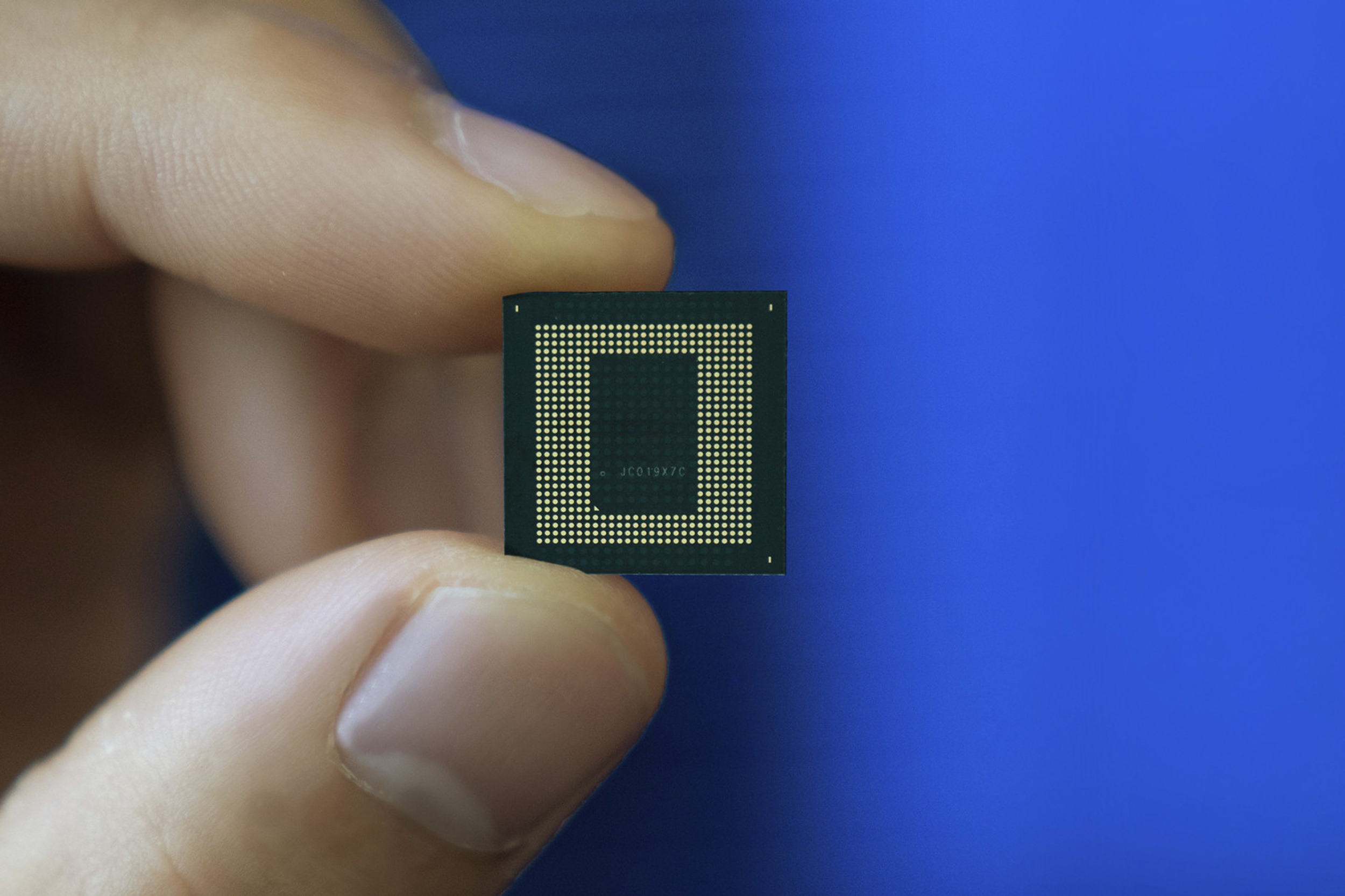 پردازنده Snapdragon 8 Gen 2 با فرکانس کمتر از حد انتظار در شیائومی ۱۳ پرو دیده شد