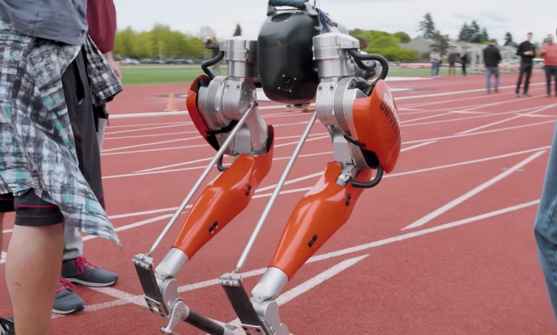 تماشا کنید: یک ربات دوپا رکورد جدیدی در دو ۱۰۰ متر ثبت کرد