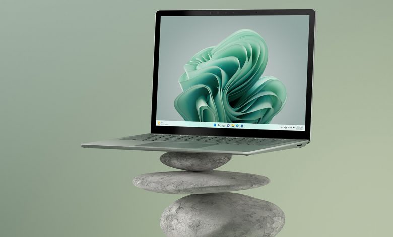 سرفیس لپ تاپ ۵ با طراحی پریمیوم، پردازنده نسل ۱۲ اینتل و درگاه تاندربولت ۴ از راه رسید