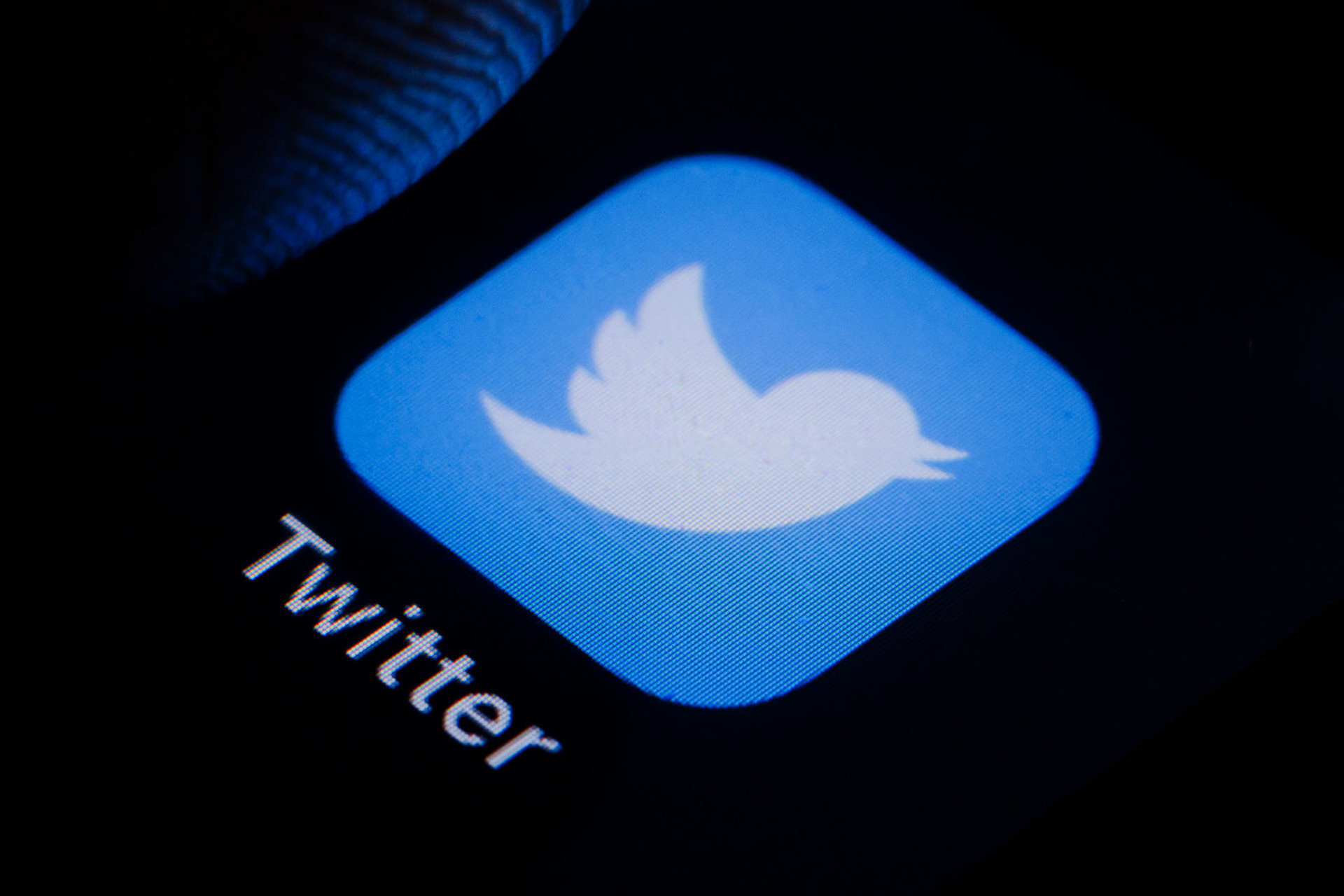 توییتر و معضلی به نام اپل؛ جنگ دیجیتال به‌نفع هیچ‌کس نیست