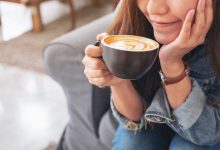 موافقان و مخالفان نوشیدن قهوه چه می‌گویند؟