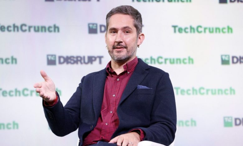 همبنیانگذار اینستاگرام: چتباتهای هوش مصنوعی تعامل را تقویت میکنند اما مفید نیستند