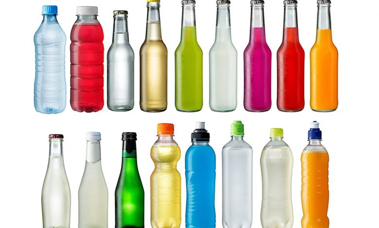 بطری شیشهای یا پلاستیکی؛ کدام یک حاوی میکروپلاستیک کمتر است؟