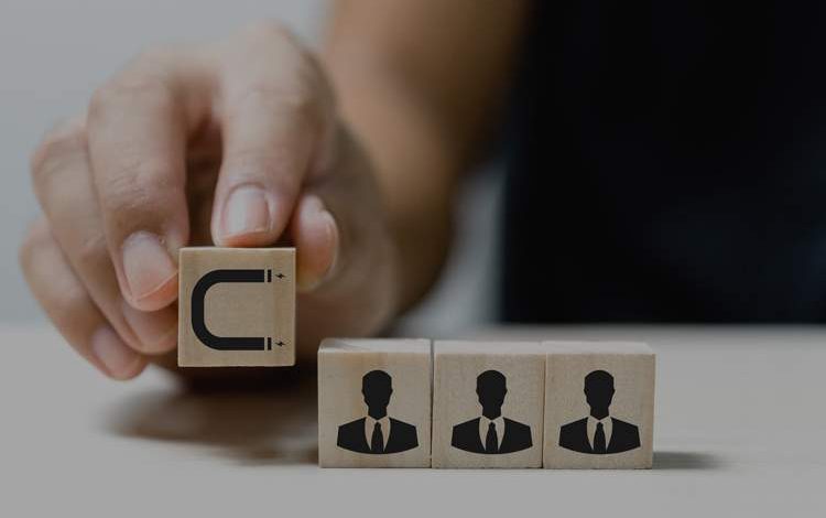 تقویت مدیریت ارتباط با مشتریان به کمک CRM ابری