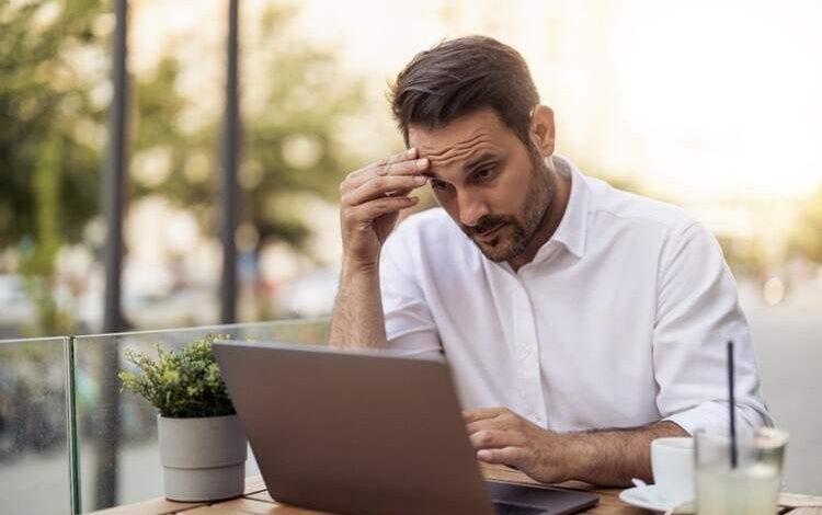 چطور از مشاغل غیرتکنولوژی به دنیای فناوری وارد شویم؟ راهنمای شروع برای مبتدیان