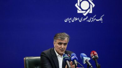 رئیس‌کل بانک مرکزی: اسکناس‌های جدید با واحد تومان چاپ شوند/ هدف حذف صفر کاهش تورم نیست