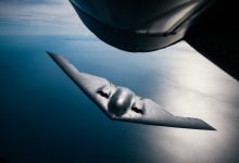 هواپیمای بمب‌افکن B-2 چقدر سریع است؟