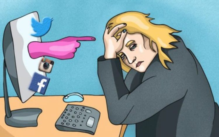 چگونه از محتوای آزاردهنده در شبکههای اجتماعی در امان بمانیم؟