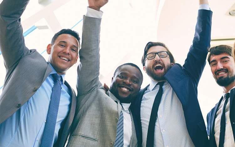 چگونه رضایت کارکنان بهرهوری سازمان را چند برابر میکند؟