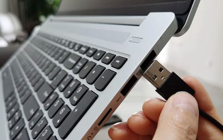 افزایش سرعت پورت‌های USB قدیمی با اورکلاک؛ راهنمای کامل