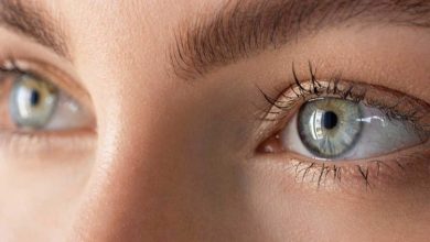 اگر یک دقیقه پلک نزنیم چه می‌شود؟ (تحلیل واکنش چشم و مغز)