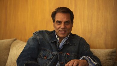 بازیگر افسانه‌ای فیلم «شعله» درگذشت