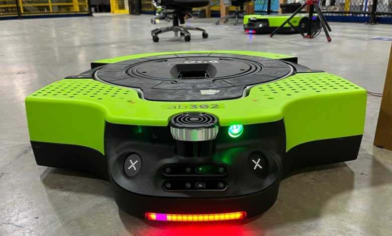 تور کارخانه رباتسازی آمازون؛ جاییکه در آن رباتها کار میکنند، نه انسانها