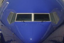 شکستن شیشه جلو هواپیما چه عواقبی دارد؟