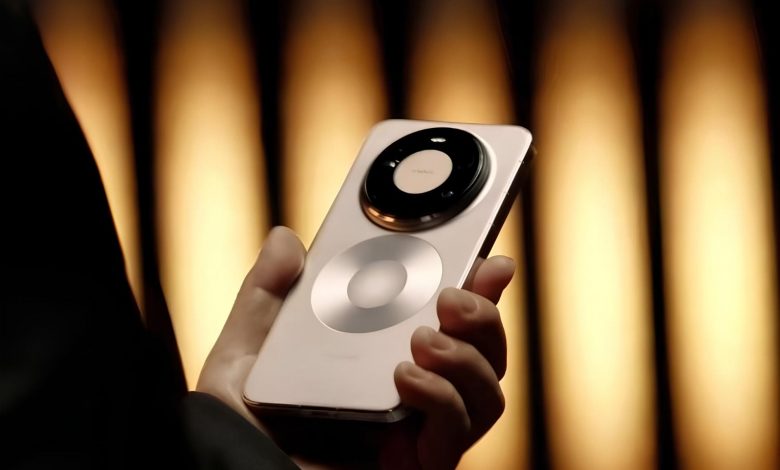 عجیبترین طراحی امسال؟ گوشی جدید هواوی با دو حلقه پشتی بهنمایش درآمد