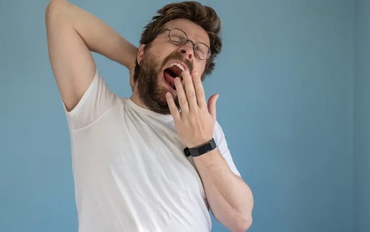 چرا خمیازه میکشیم؟