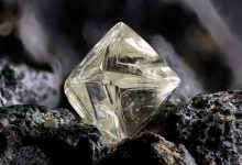 چرا ۷۰ درصد الماس‌های دنیا از یک نوع آتشفشان عجیب می‌آیند؟