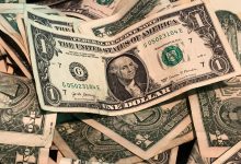 کلاهبردار فروش ارز‌های تقلبی دستگیر شد؛ ماجرای خرید طلا با اسکناس‌های جعلی