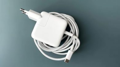 آیا شارژر USB-C لپ‌تاپ برای شارژ گوشی مناسب است؟