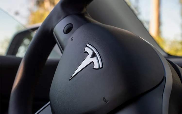 اتهام تبلیغات دروغ به تسلا