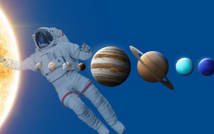 اگر انسان به سیارات منظومه شمسی سفر کند، چه بلایی سر بدنش می‌آید؟