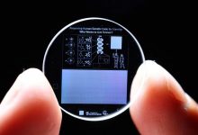 این شیشه عجیب، اطلاعات را تا ۱۳٫۸ میلیارد سال ذخیره می‌کند!