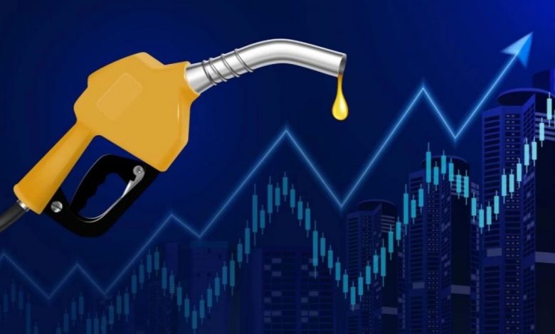 رئیس تعزیرات: با هرگونه افزایش قیمت به بهانه گرانی بنزین برخورد جدی میشود