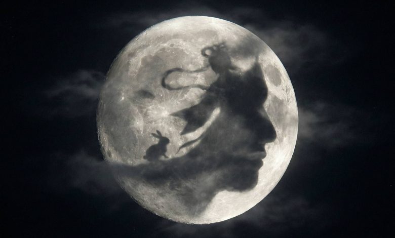 مرد، خرگوش یا الهه؛ چرا مردم روی ماه صورتهای آشنا میبینند؟