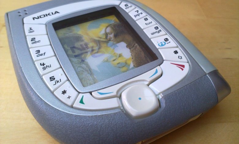 نوکیا ۷۶۰۰؛ گوشی انقلابی با طراحی مشابه قطره اشک!