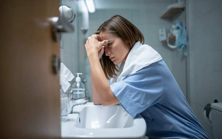 هجوم زودهنگام «بیماری استفراغ زمستانی» در آمریکا: نروویروس در کمین مسافران تعطیلات!