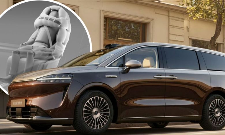 هواوی تاریخ‌ساز شد؛ تولید اولین خودرو با کیسه هوایی که دورِ سر قرار می‌گیرد