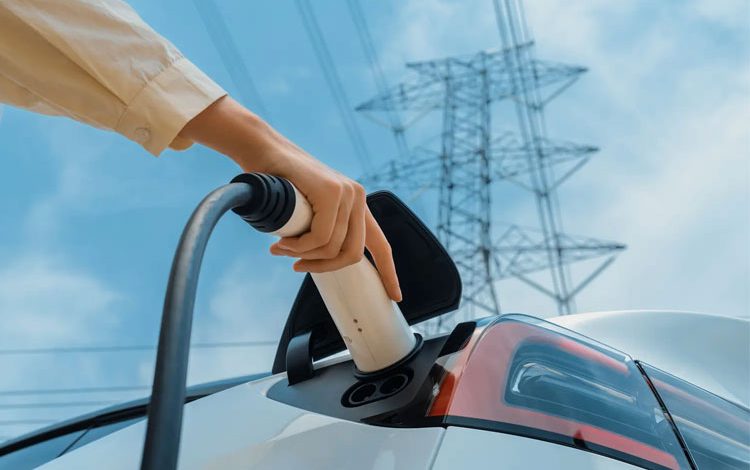 پوشش انرژی از خودرو به خانه: کاهش ۹۰ درصدی هزینههای شارژ خودروهای برقی