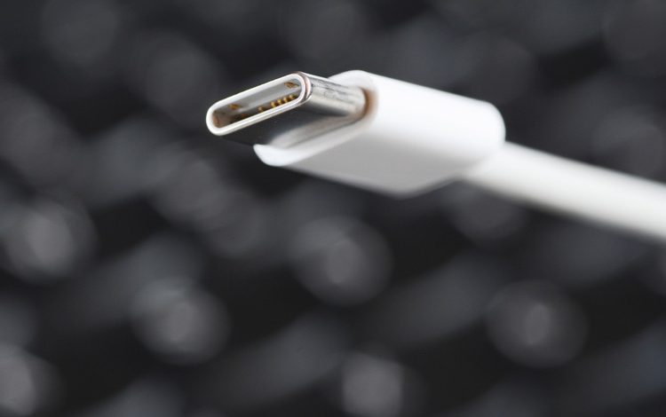 چرا USB-C اکنون به استاندارد جهانی همه دستگاهها تبدیل شده است