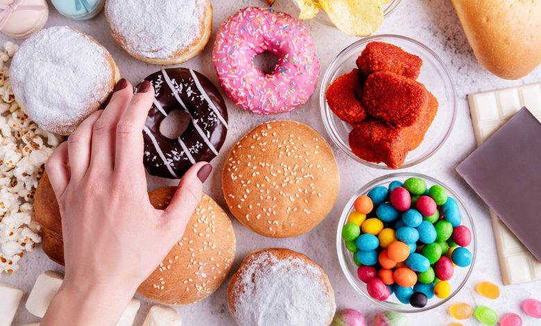 چگونه قند در عرض چند ثانیه دندان‌هایتان را خراب می‌کند؟