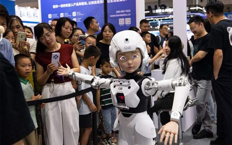 چین برای هوش مصنوعی انسان‌نما خط قرمز تعیین کرد