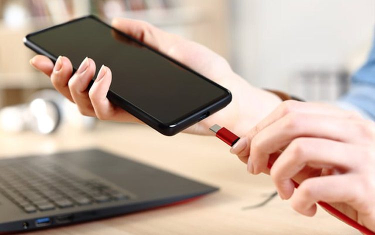 این پنج دستگاه را هرگز به پورت USB گوشی وصل نکنید