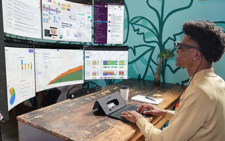 نخستین لپ‌تاپ بدون نمایشگر جهان معرفی شد؛ آغاز عصر محاسبات واقعیت افزوده