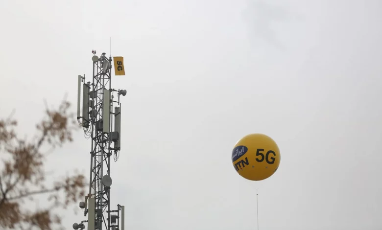 گزارش رگولاتوری از وضعیت 5G: سایه سنگین چالشهای فرکانسی و تحریم بر سر پروژه