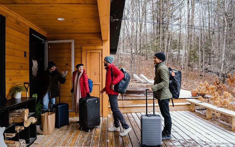 Airbnb میگوید یک سوم از پشتیبانی مشتریانش در ایالات متحده و کانادا اکنون توسط هوش مصنوعی انجام میشود.