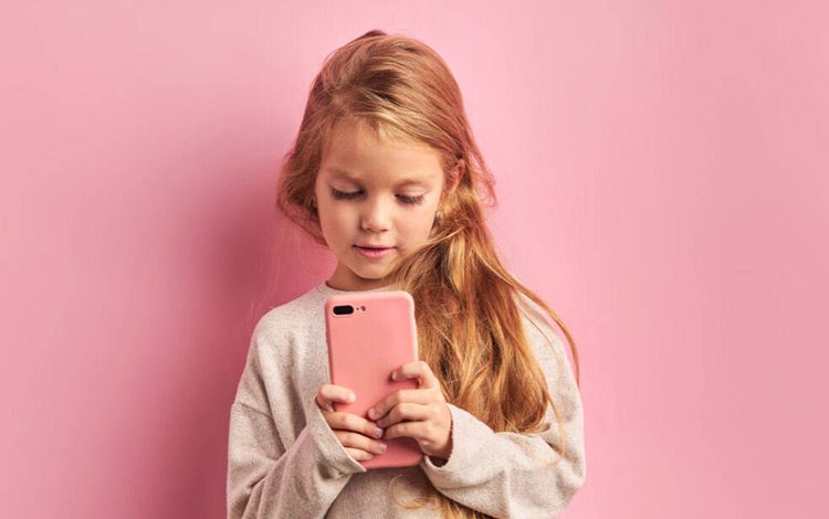 محدودیتهای جدید اینترنت در بریتانیا برای حفاظت از کودکان